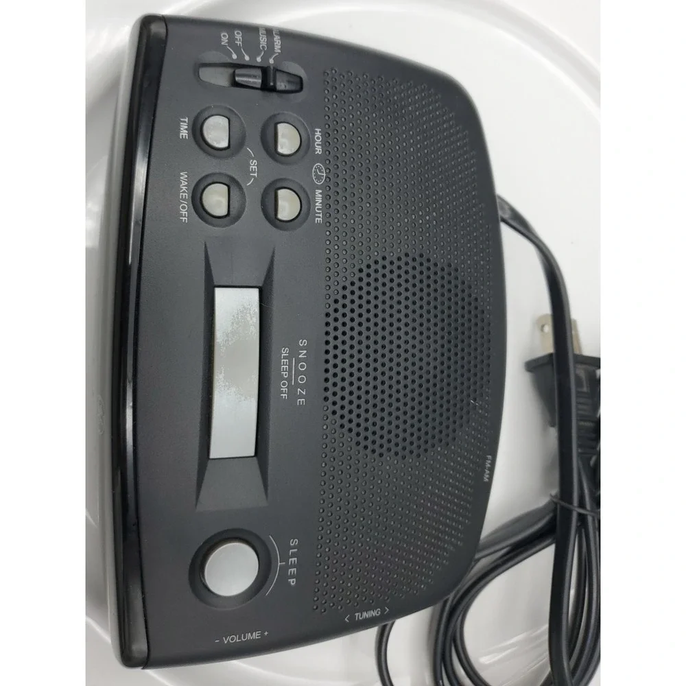 Vintage GE 7-4836B AM/FM Digital Alarm Clock Radio Snooze  Black Green LED Retro
